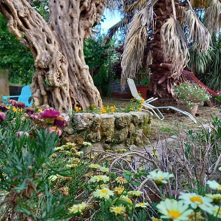 Casa Emilia Πανσιόν